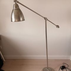 Floor / reading lamp