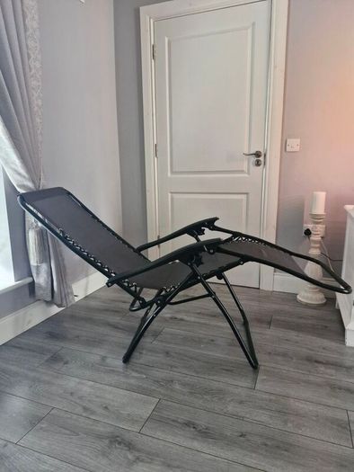 Reclining garden chair