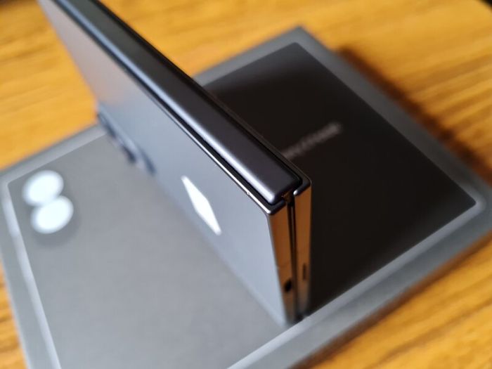 Samsung Galaxy Z Fold 8