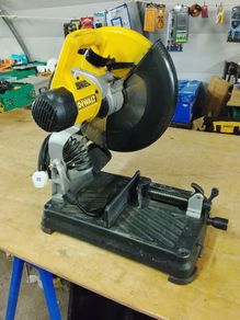 dewalt steel cutting saw with metal blade