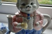 Vintage Porcelain Cat Teapot