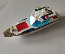 Lego boat