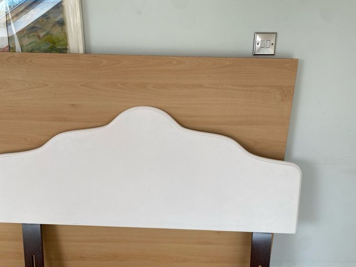 headboard