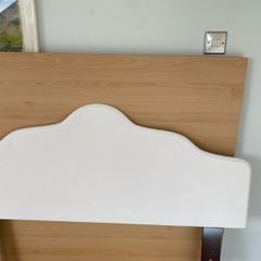 headboard