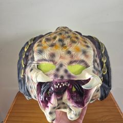2007 Alien Vs Predator Mask