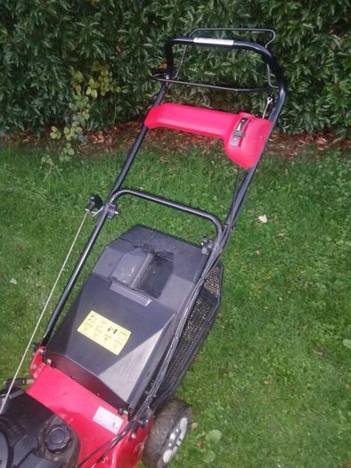 Castlegarden Self Drive Lawnmower
