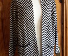 Yida Black And White Edge to edge cardigan 2XL Made In Italy includes post