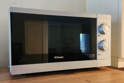 microwave Dimplex 20L Freestanding Silver Microwave (800W) Perfect Condition