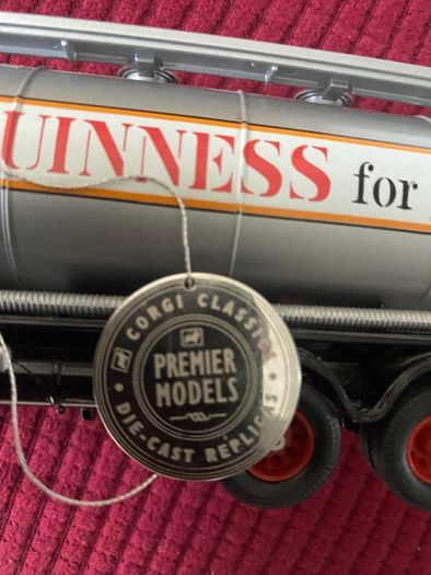 Limited Edition Corgi 21101 Guinness AEC Ergomatic Tanker
