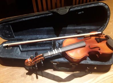 Valencia 1/2 size student violin
