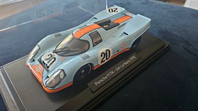 1/18 Porsche 917K (WITH Display Case)