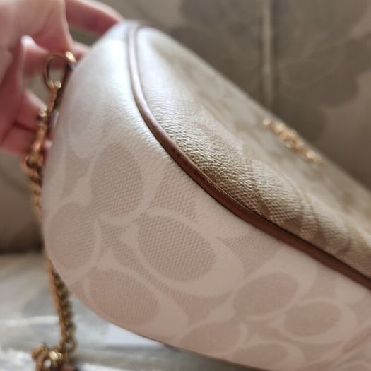 medium coach crossbody bag