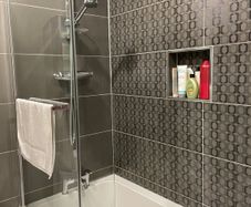 Bath Screen