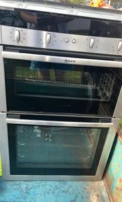 Oven and hub