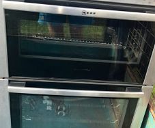Oven and hub