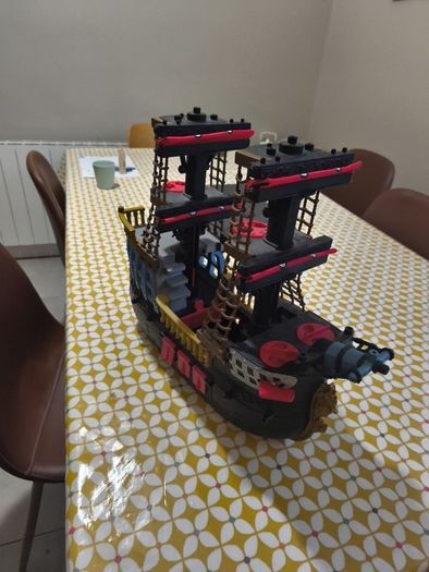 Pirate Ship
