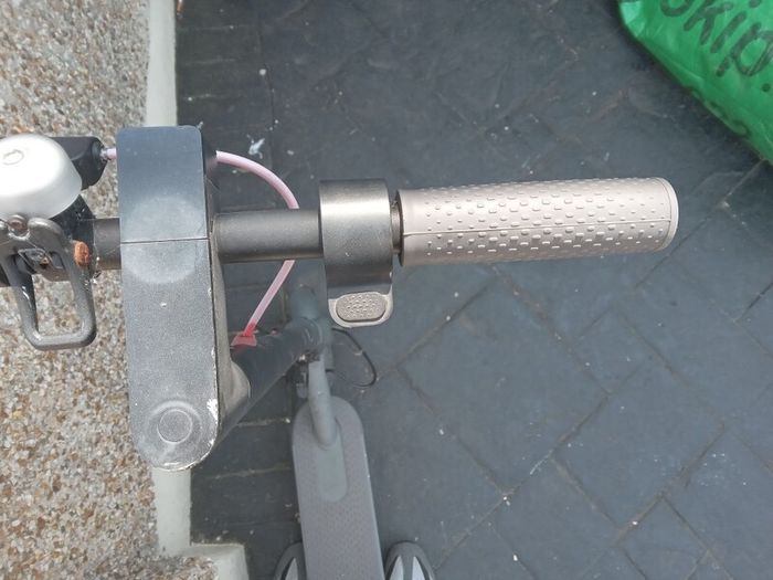 Electric scooter