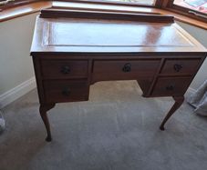 Ladies vintage writing desk