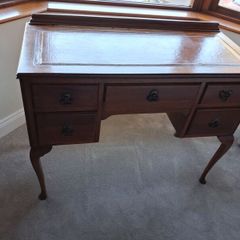 Ladies vintage writing desk