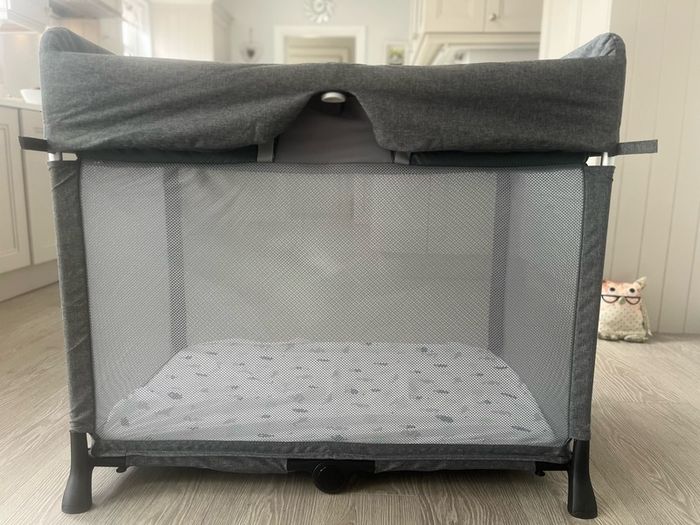 Bugaboo Stardust Travel Cot (Grey)