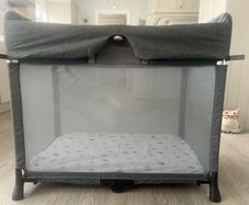 Bugaboo Stardust Travel Cot (Grey)