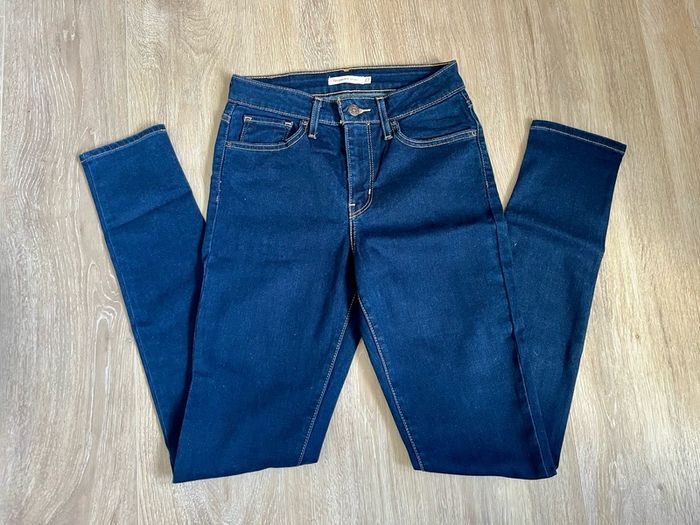 Levi's 721 high rise skinny jeans