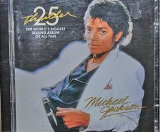 Michael Jackson - Thriller 25: CD + DVD