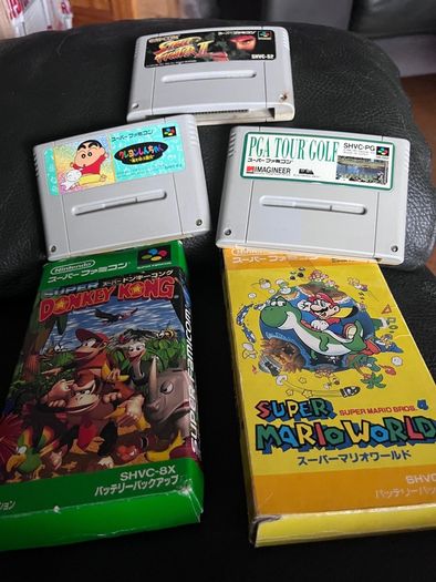 Nintendo Super Famicom Japanese SNES version with boxed Japanese Games Donkey Kong Mario World