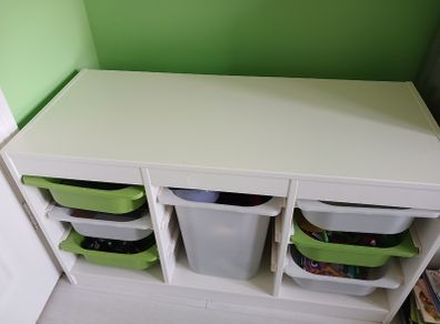 Kids storage unit