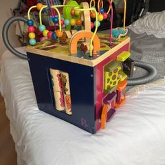 zany zoo activity cube