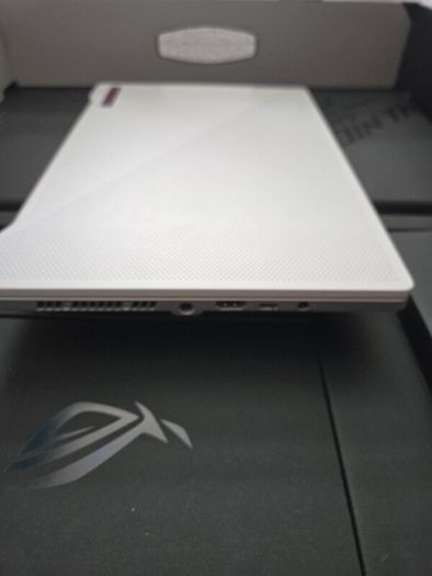 Gaming laptop ASUS ROG Zephyrus G14 | Ryzen 9 | RTX 3060 | 32GB RAM | 1TB SSD Boxed