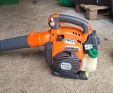 Husqvarna 125bvx leaf blower