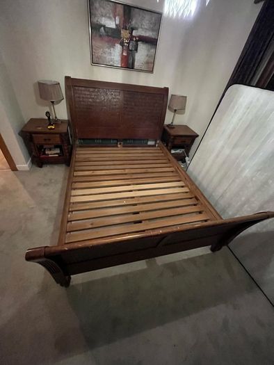Beautiful Queen Sized solid sleigh mahogany bed