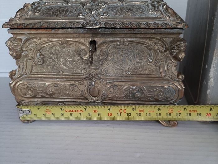 new antique bronze/brass? jewellery box