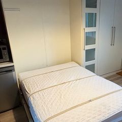 Murphy bed