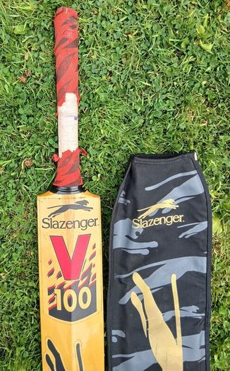 Slazenger V 100 Panther short handle cricket bat