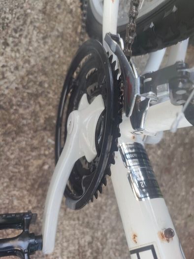 men's bike good condition equipped with extras, rear mudguard, front, rear light, pump, kickstand, lock ! no offer!