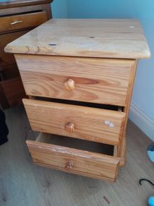 Bedside locker x 1 FREE