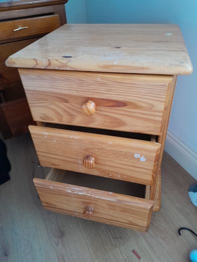 Bedside locker x 1 FREE