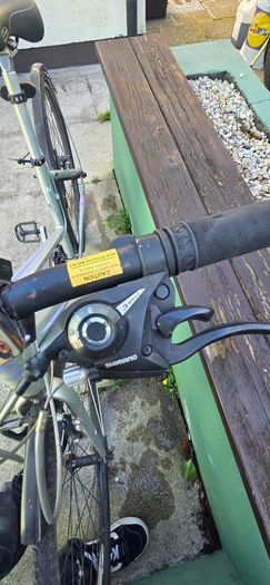 Giant Escape W bike