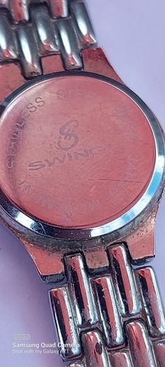 ladies watch swing quartz ,working prefect,,price includes post to anywhere in Ireland thank you, see pictures for condition, used