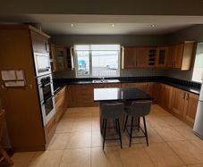 Solid Oak Shaker Kitchen
