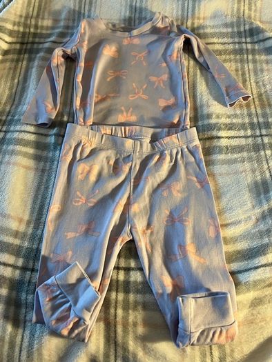 Girls  new pjs 9/12 mths