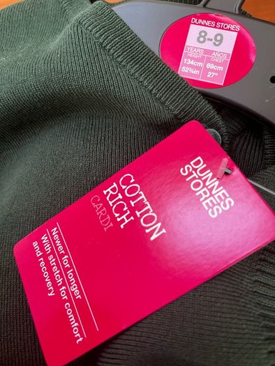 Brand New Green School Cardigan Age 8-9