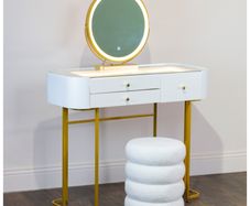 Brand New Dresser Set