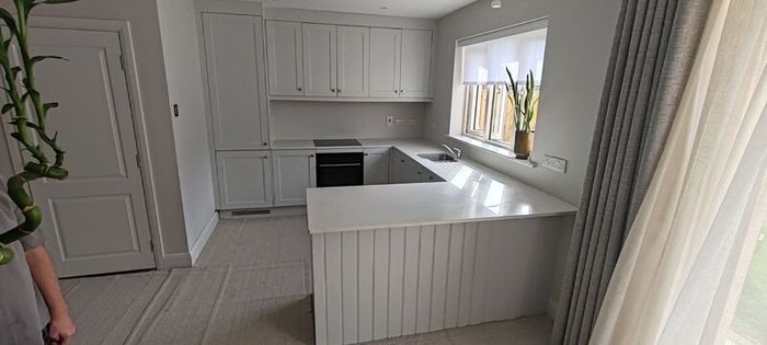 Peninsula Kitchen