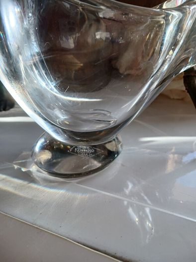French 1970s Vannes crystal hen bowl