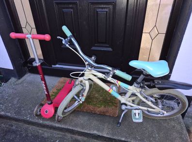 Girls Raleigh Bicycle and Globber Scooter