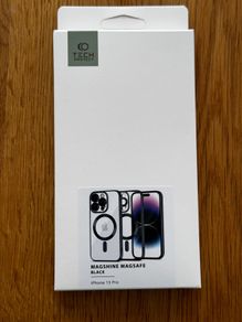 iPhone 15 Pro case MagSafe
