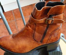 Ladies Leather Boots